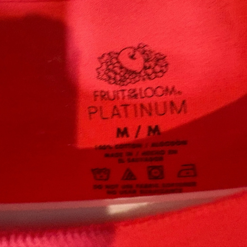 Fruit of the Loom Pink Graphic Women's Tee - Picture 2 of 3